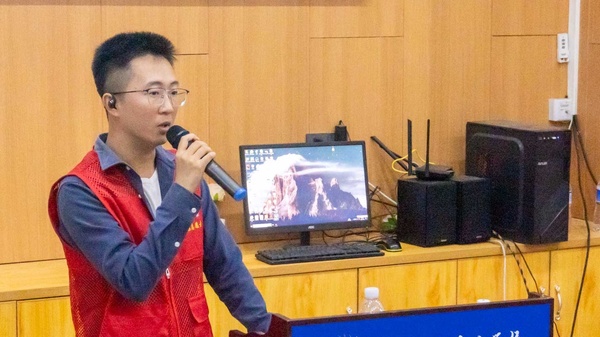 2024-10-29青春不毒行·守正心自明禁毒讲座 (21).jpg