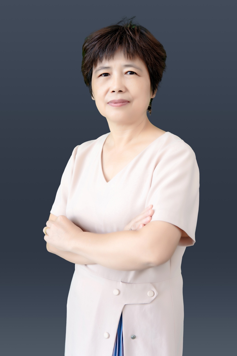 曾月颜 英语讲师